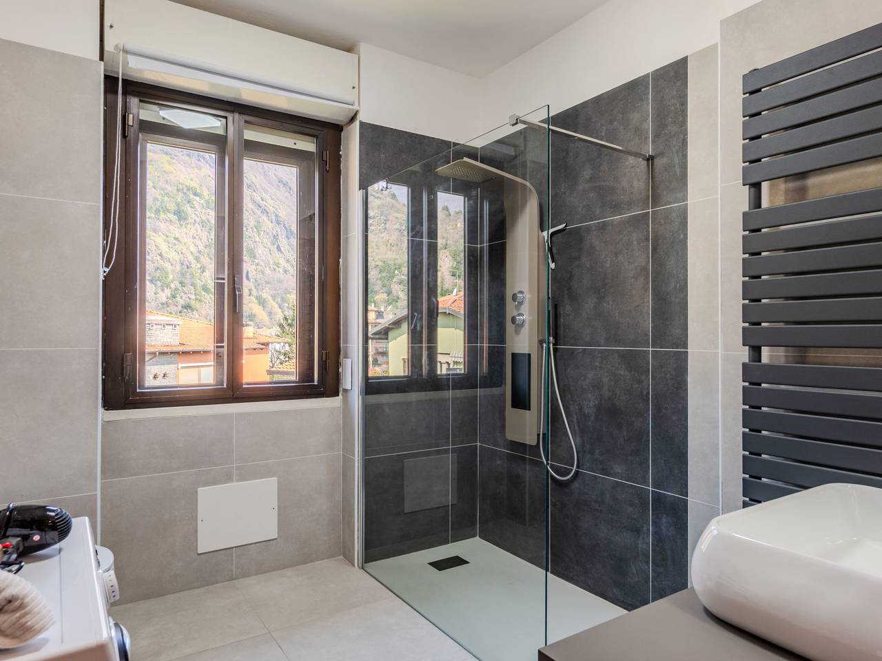 Geheel appartement, Como Lake Blu & Green in Dervio, Westelijke Orobie-Alpen