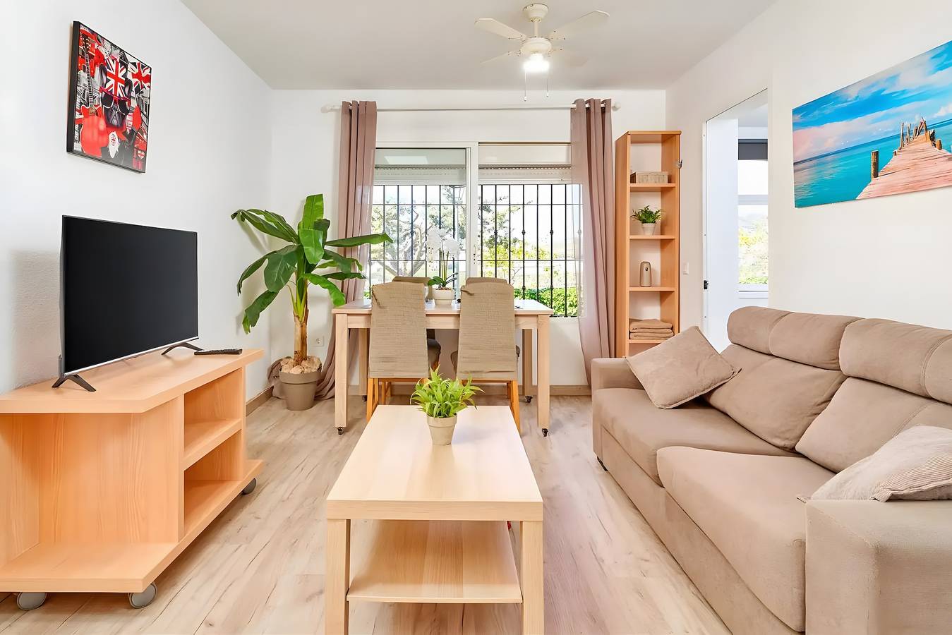 Ganze Wohnung, Exklusive Ferienwohnung 'Solparaiso' mit Whirlpool, Meerblick, Wlan und Klimaanlage in Torrox Costa, Torrox