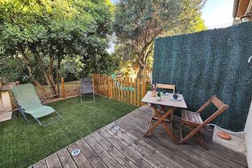 Gîte pour 4 personnes, avec terrasse ainsi que jardin et jacuzzi à Mireval