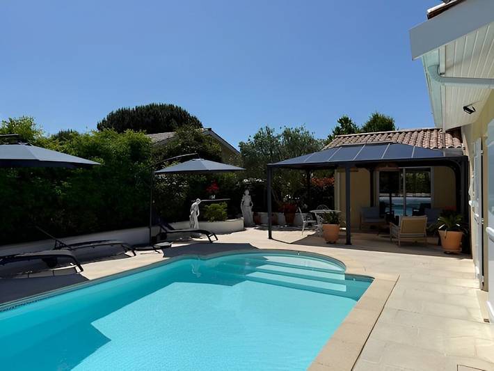 Chambre d’hôte pour 2 personnes, avec piscine et jardin