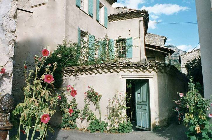 Gîte pour 15 personnes, avec jardin et terrasse, animaux acceptés dans Drôme provençale - 2