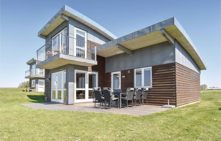 Ferienhaus für 8 Personen, mit Terrasse und Whirlpool sowie Sauna, mit Haustier