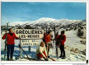 Gîte pour 10 personnes, avec vue et jardin, animaux acceptés dans Gréolières les Neiges