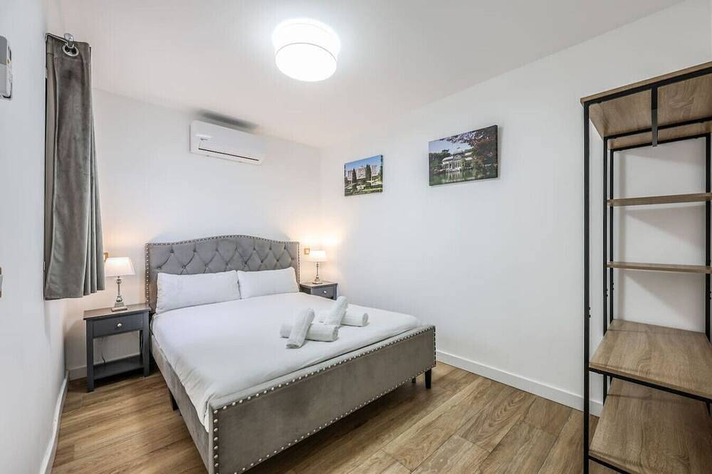 The Terrace House, Perfect for Families in Alcalá de Henares, Madrid Province