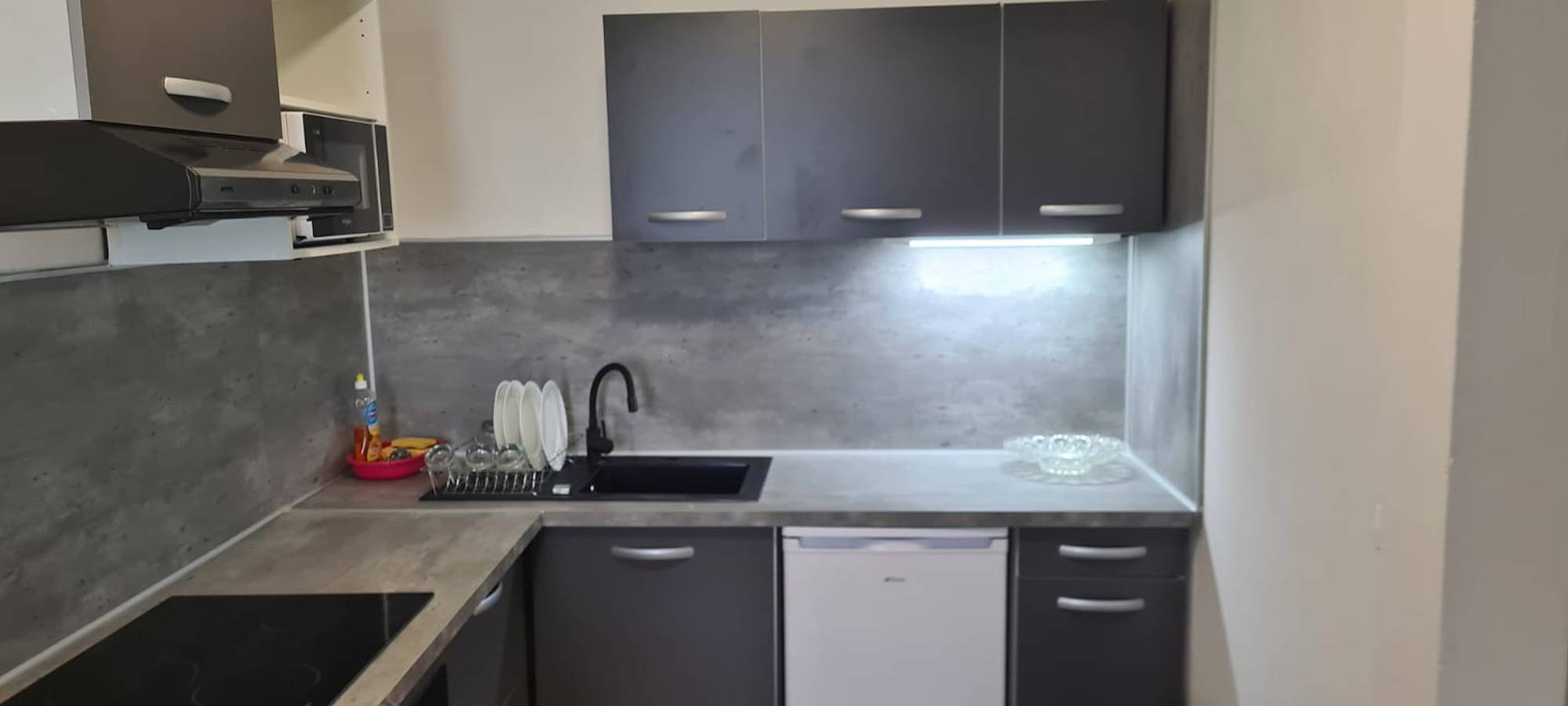 Estudio entero, Estudio elegante en Les Abymes - 50 m² + Terraza in Les Abymes, Guadalupe