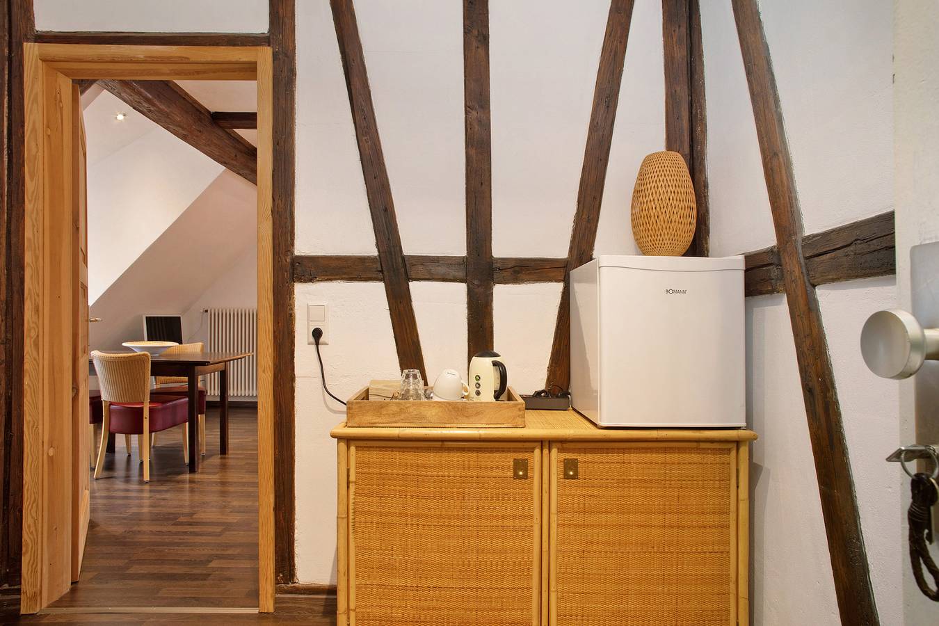 Ganzes Studio, Ferienwohnung 'Suite Heustadel' mit gemeinsamer Terrasse und Wlan in Kippenhausen, Immenstaad am Bodensee