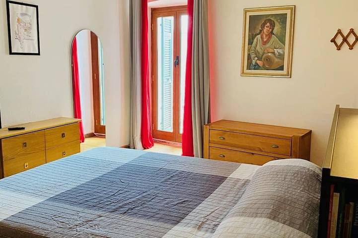 Appartamento intero, Appartamento Indipendente Per 5 Persone In Collina A Pochi Chilometri Da Lerici in Tivegna, Follo