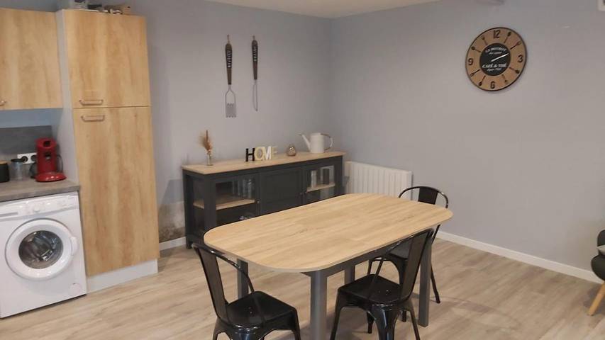 Gîte pour 4 personnes, avec terrasse à Montredon-Labessonnié - 4