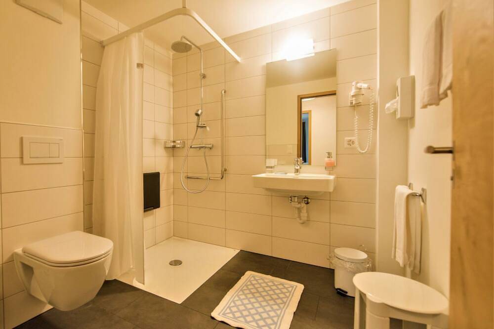 Ganze Wohnung, Appartements Münsterhof, (Müstair). in Müstair, Val Müstair