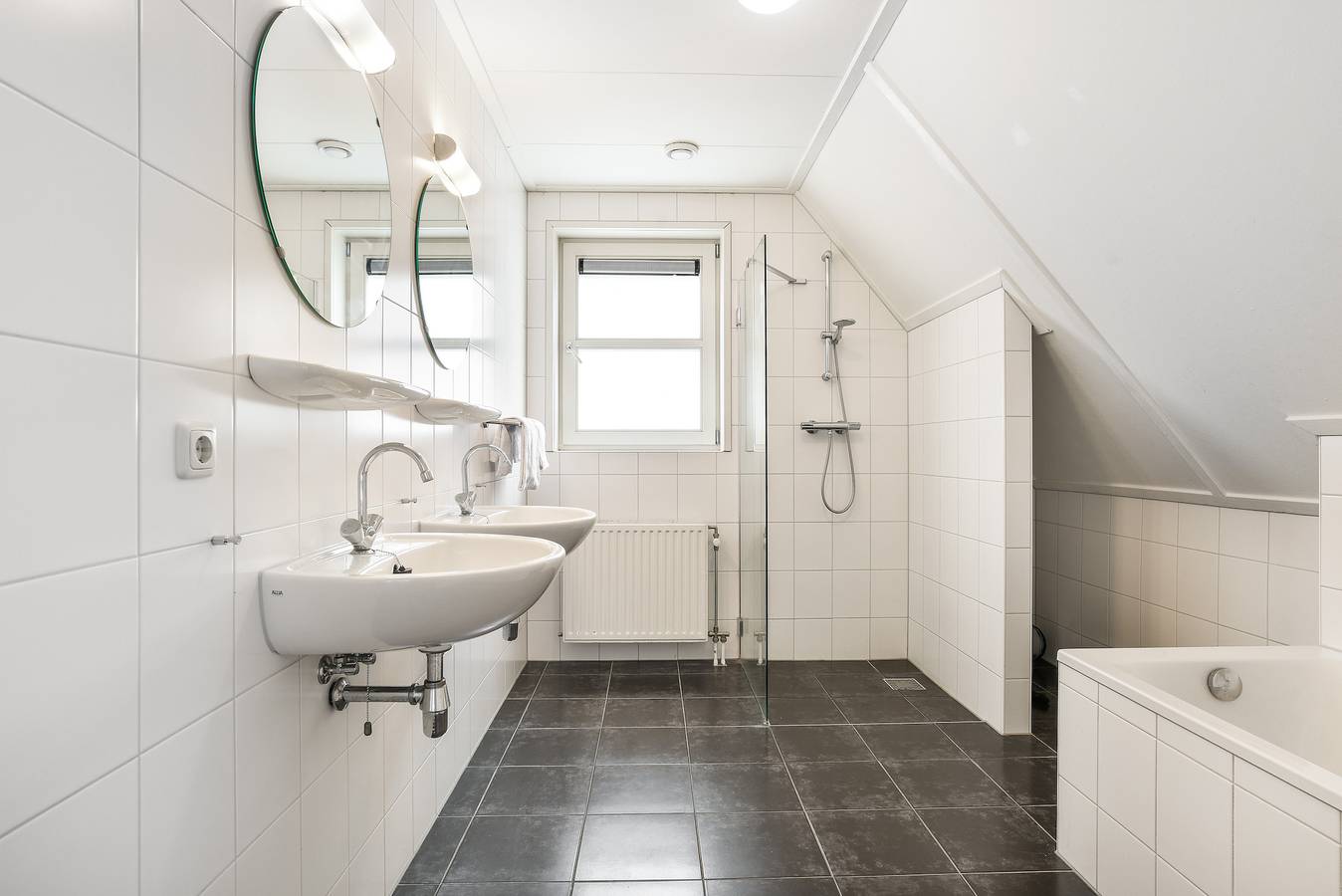 Landal Waterparc Veluwemeer — 12-persoons villa in Veluwe