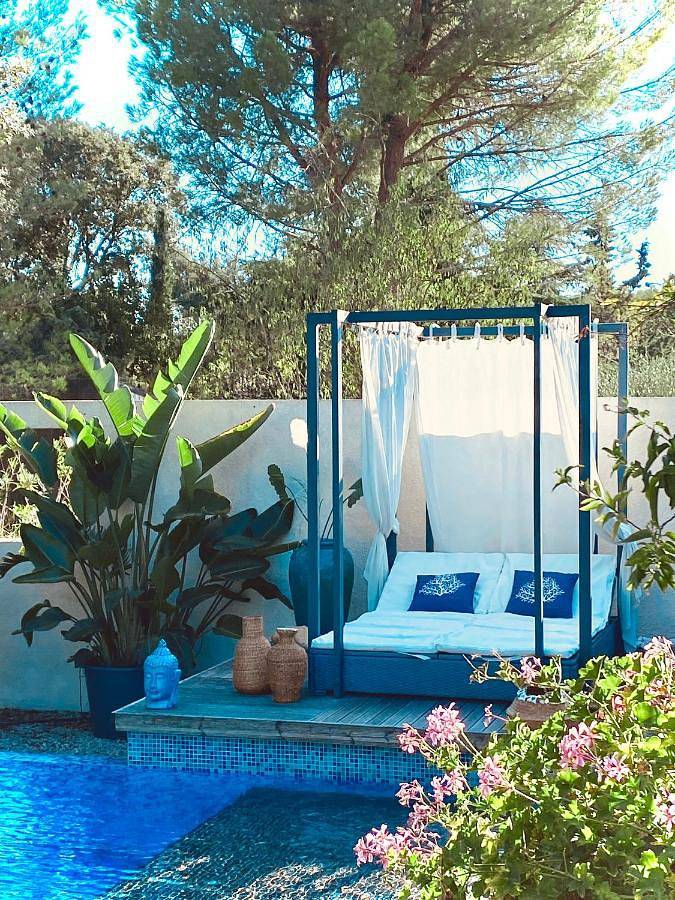 Gîte pour 2 personnes, avec piscine ainsi que jardin et terrasse à Nages-et-Solorgues - 2