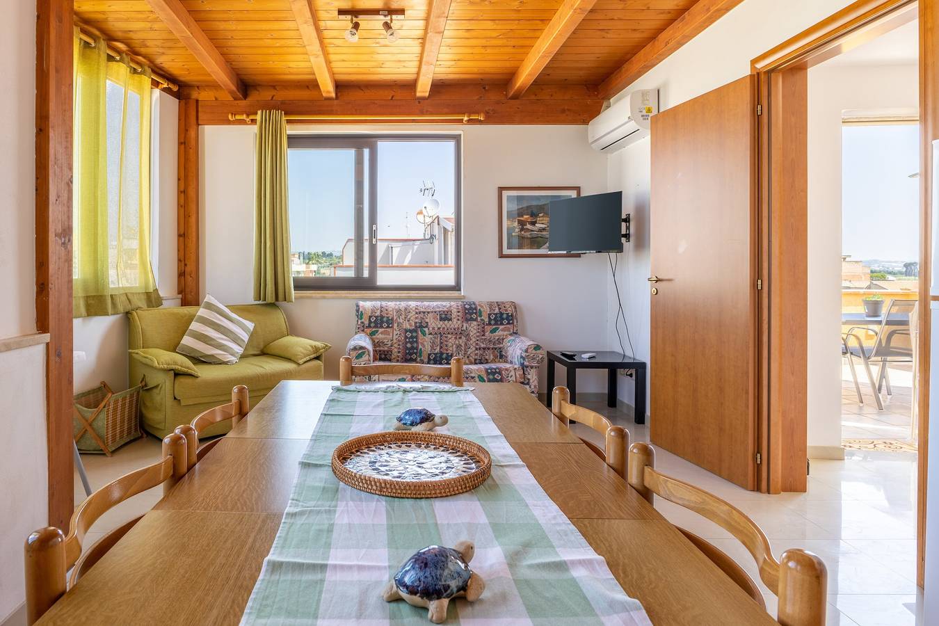 Appartamento intero, Appartamento 'Alta Marea' con vista mare, Wi-Fi e aria condizionata in Santa Maria del Focallo, Ispica