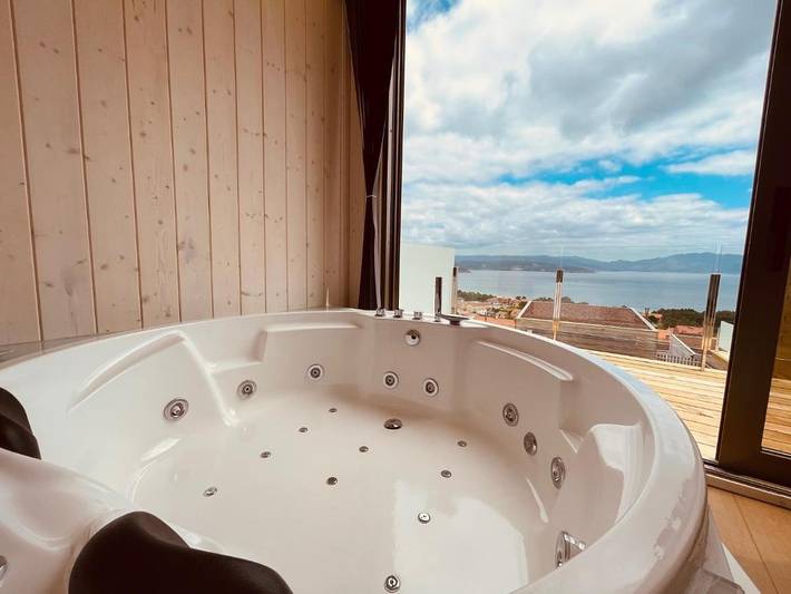 Chalet para 3 personas, con Balcón y Terraza además de Jacuzzi y Jardín en Galicia - 3