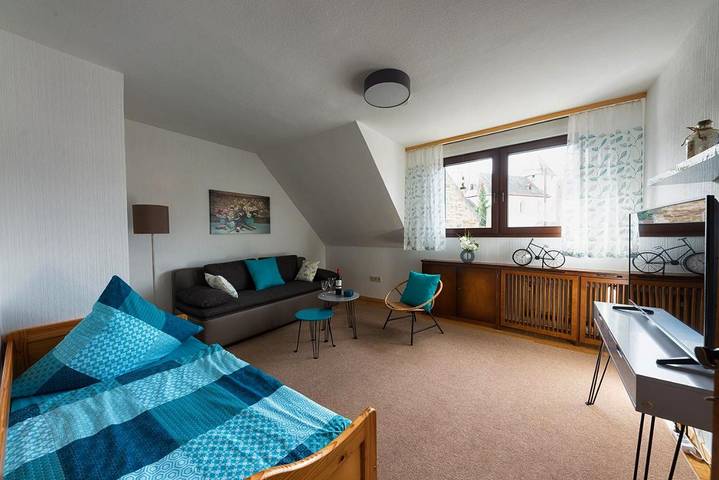Ferienwohnung für 4 Personen, mit Balkon und Terrasse sowie Ausblick am Laacher See