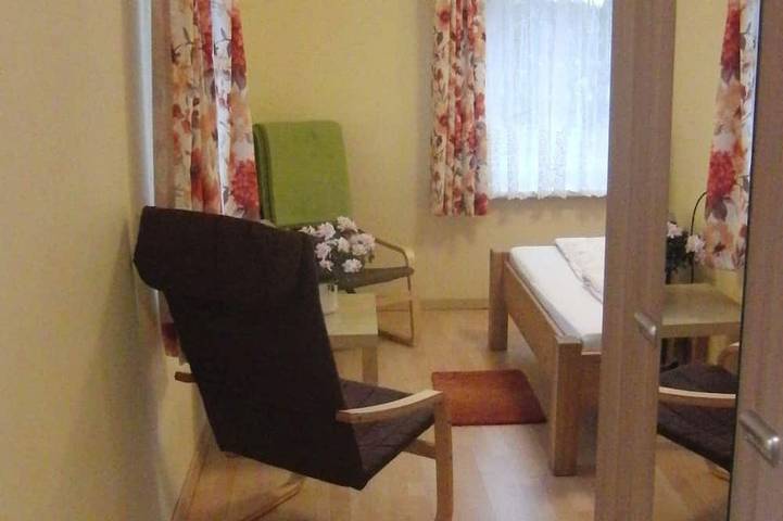 Ferienwohnung für 2 Personen, mit Garten in Dierkow - 4