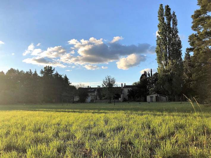 Maison d’hôte pour 2 personnes, avec Jardin et Vue à Caumont-sur-Durance