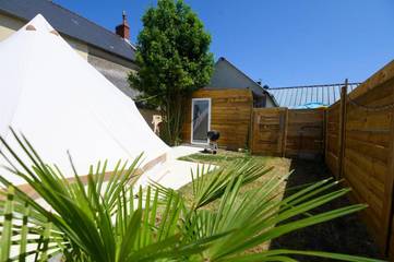 Tente pour 3 personnes, avec vue ainsi que jardin et piscine dans le Calvados