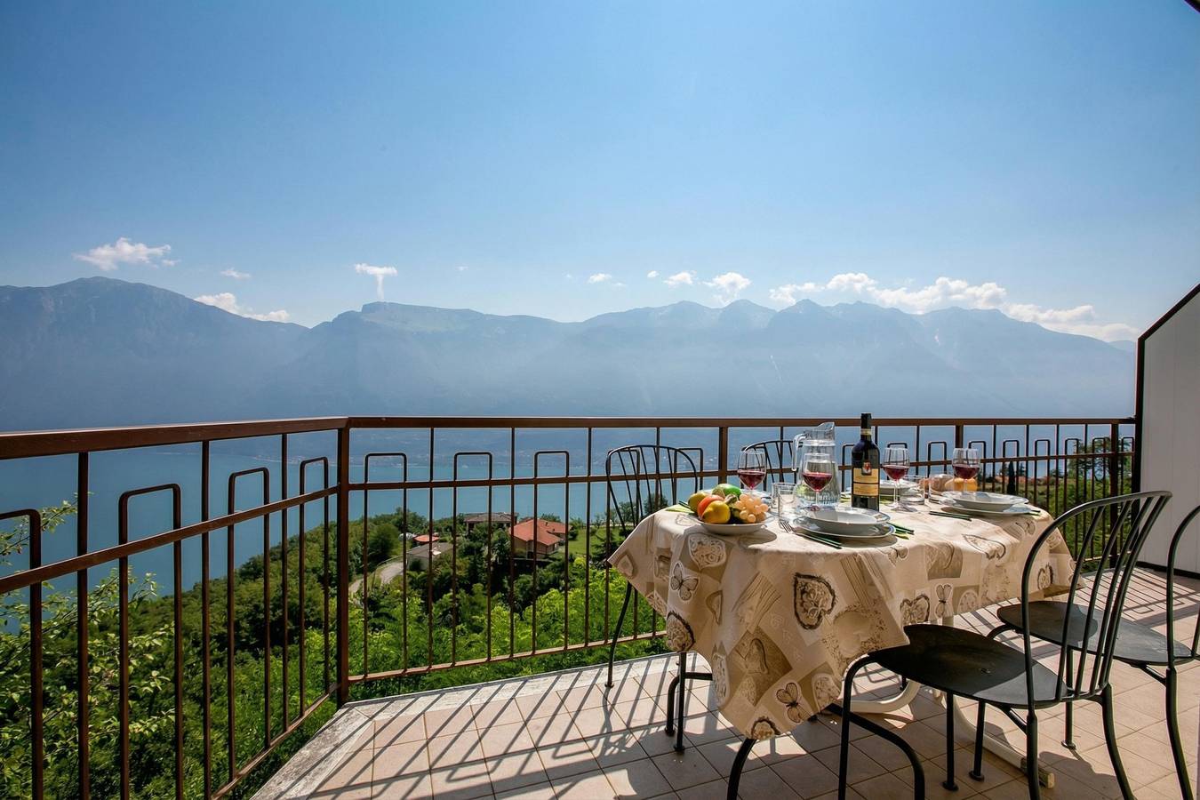 Ganze Wohnung, Tremosine Wonderful Lake View 2 in Tremosine, Gardasee-Berge