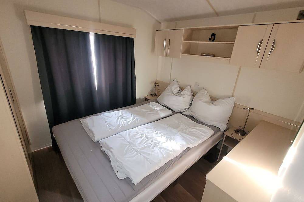 Comfort chalet in Renesse at the 5* Beach & Camping Resort Julianahoeve in Plage de Renesse, Renesse