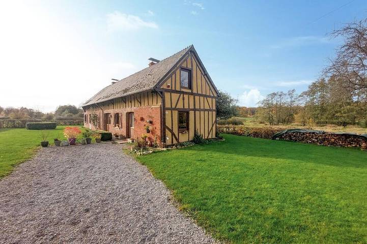 Location de vacances pour 6 personnes dans La Neuville-aux-Joûtes