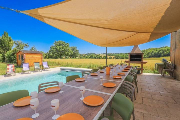 Villa pour 30 personnes, avec jardin ainsi que piscine et terrasse, animaux acceptés en Bourgogne - 3