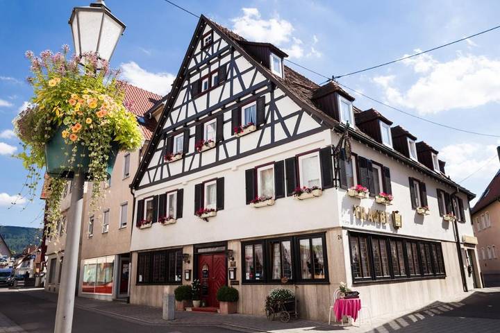 Hotel für 2 Personen, mit Terrasse und Garten in Neuffen