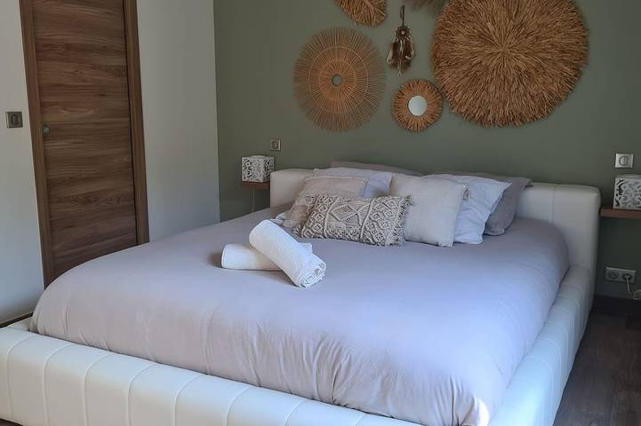 Location de vacances pour 6 personnes, avec jardin et terrasse à Santa-Maria-di-Lota - 3