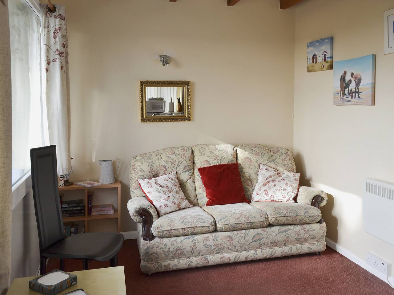 Flat F1 in Dawlish Warren, Dawlish