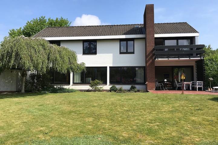 Ferienhaus für 9 Personen, mit Garten und Balkon in Heide