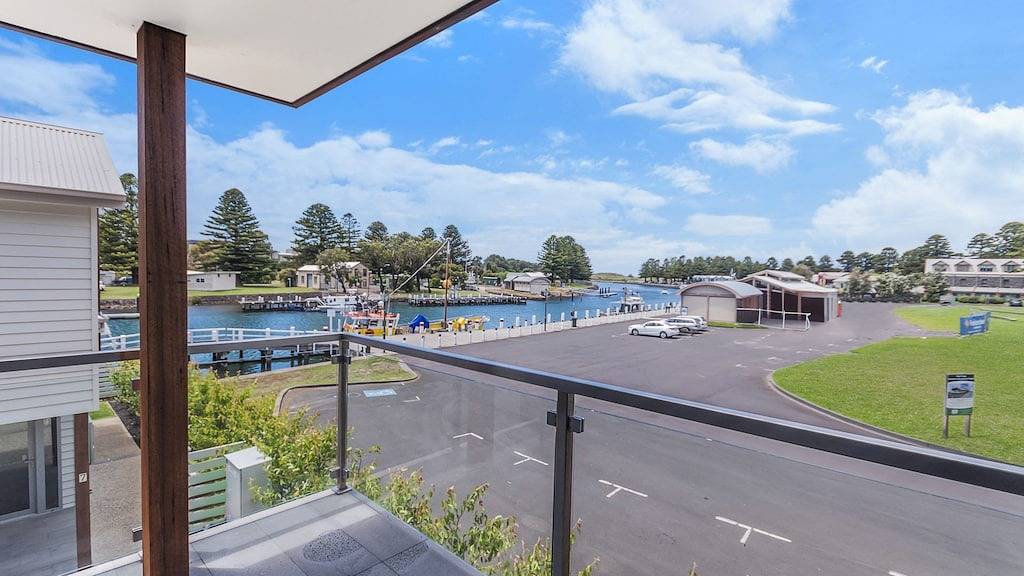 Absolut - Hafenfee, Vic in Port Fairy, Shire of Moyne