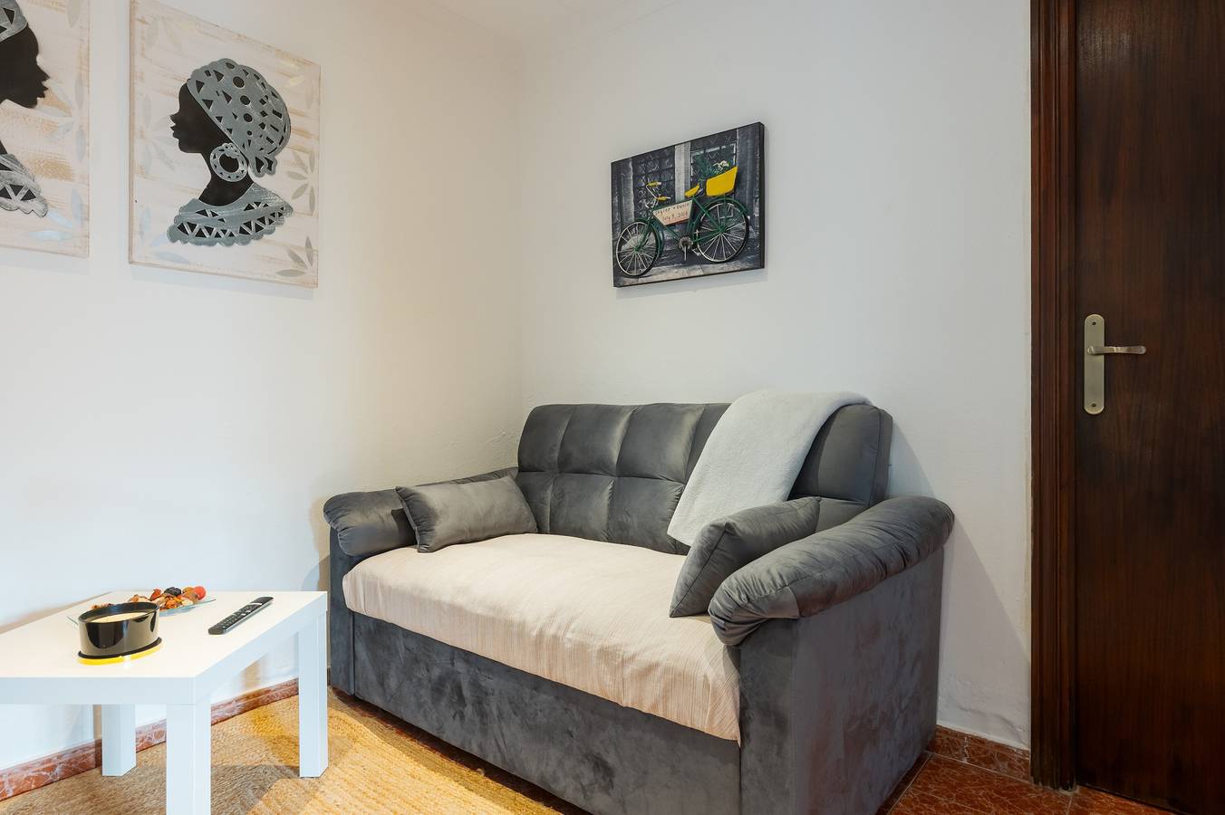 Ganze Wohnung, Apartment 'Lucero' mit Gemeinschaftsgarten, Wlan und Klimaanlage in Carmona, Sevilla Provinz