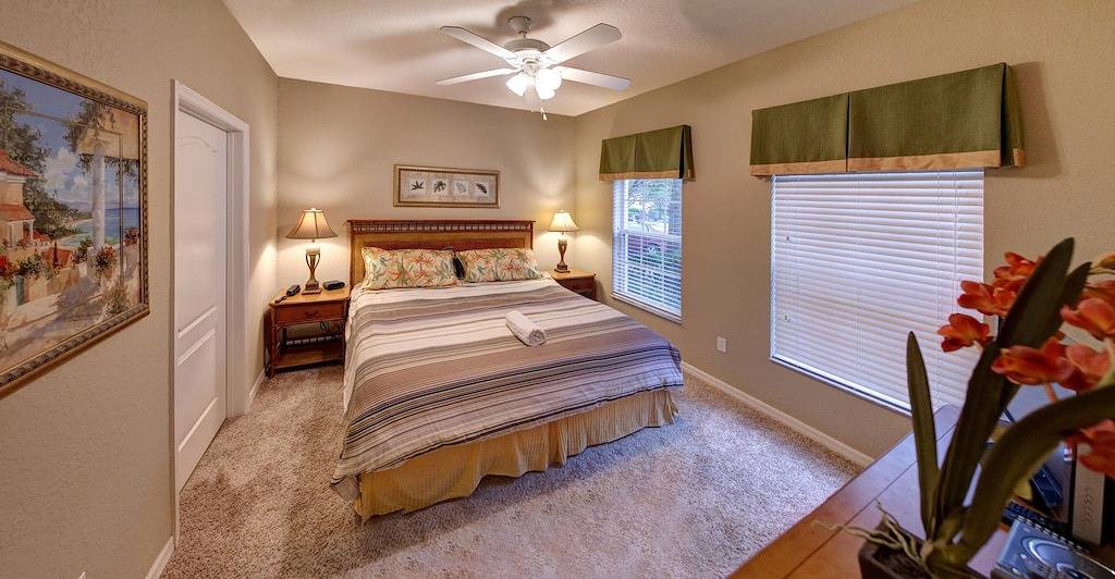 Schönes Stadthaus in der Nähe von Orlandos Themenparks mit privatem Whirlpool und beheiztem Pool in Kissimmee, Osceola County