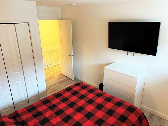 Vacation rental for 8 people, with terrace and hot tub as well as pool in Panorama