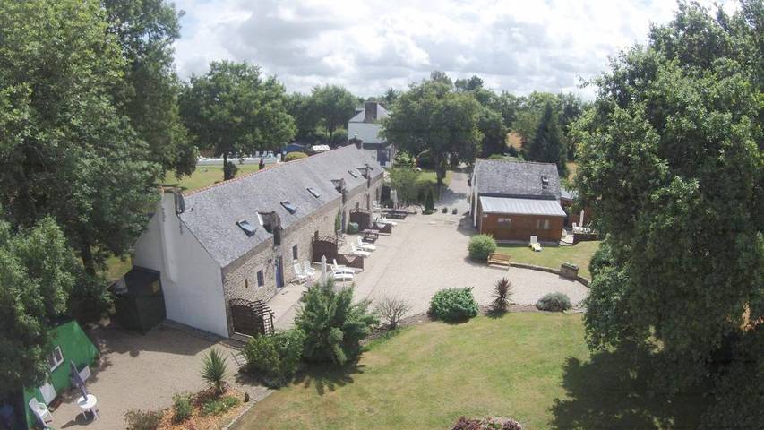 Maison de vacances pour 6 personnes, avec vue ainsi que jardin et piscine, adapté aux familles