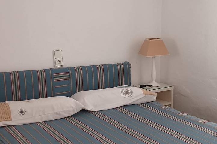 Gîte pour 4 personnes, avec terrasse dans Es Grau - 2