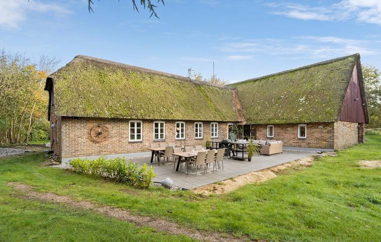 Ferienhaus für 10 Personen, mit Terrasse und Garten - 1