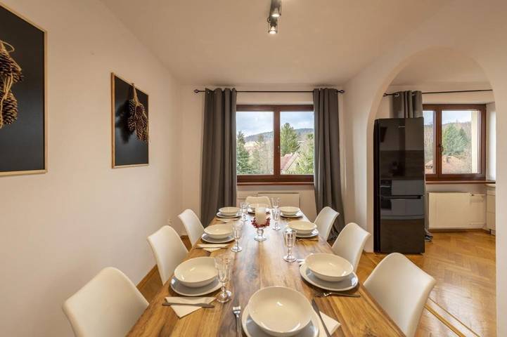 Apartament wakacyjny dla 16 osób, z Balkon i Taras oraz Ogród i Widok w Lądek-Zdrój