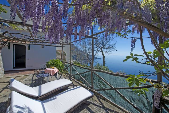 Appartamento per 2 persone, con vista oceano e giardino in Praiano