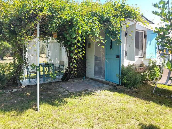 Camping per 2 persone, con giardino e terrazza in Salento