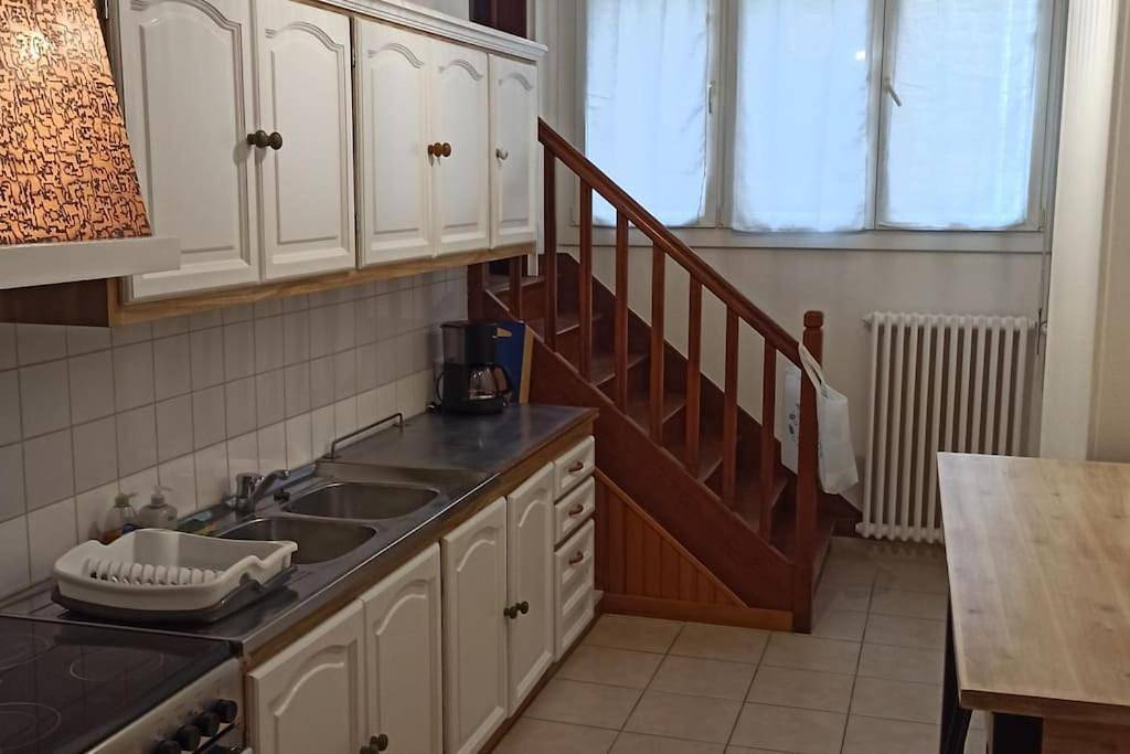 Petite maison de bourg proche A84 in Ducey, Région d'Avranches