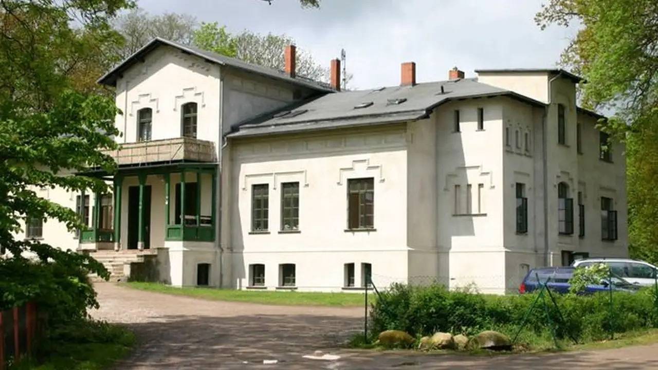 Ganze Ferienwohnung, Ferienwohnung für 8 Personen (218 m²) in Bartelshagen in Dalkendorf, Mecklenburgische Schweiz