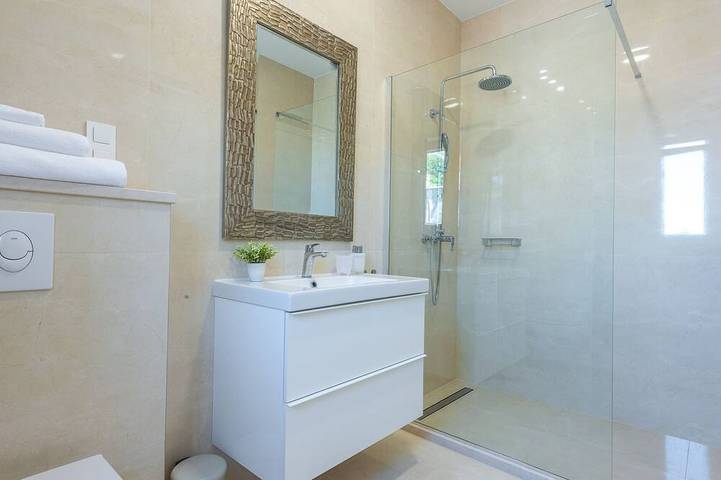 Ganze Wohnung, Vista Deluxe Apartment mit Pool in Dubrovnik, Grad Dubrovnik