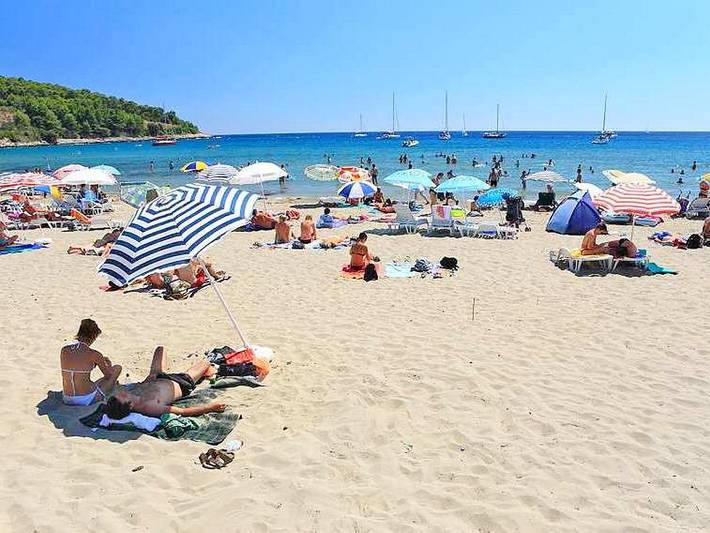 Ganze Wohnung, Ferienwohnung mit zwei Schlafzimmern in Lumbarda, Korcula