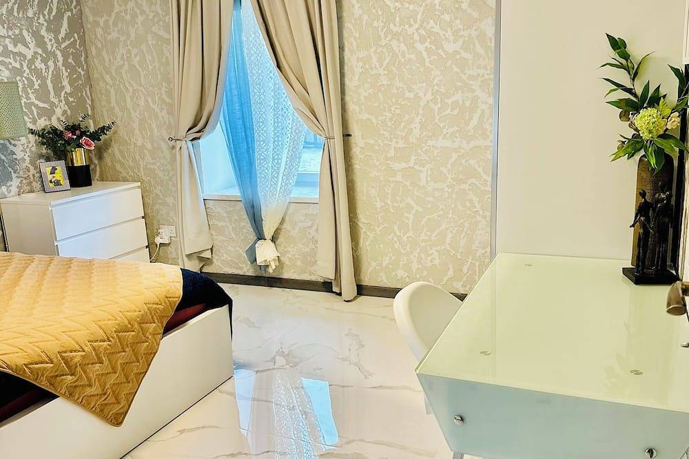 Charming 3-bedroom property with free Wifi and parking near Kildare village in County Kildare