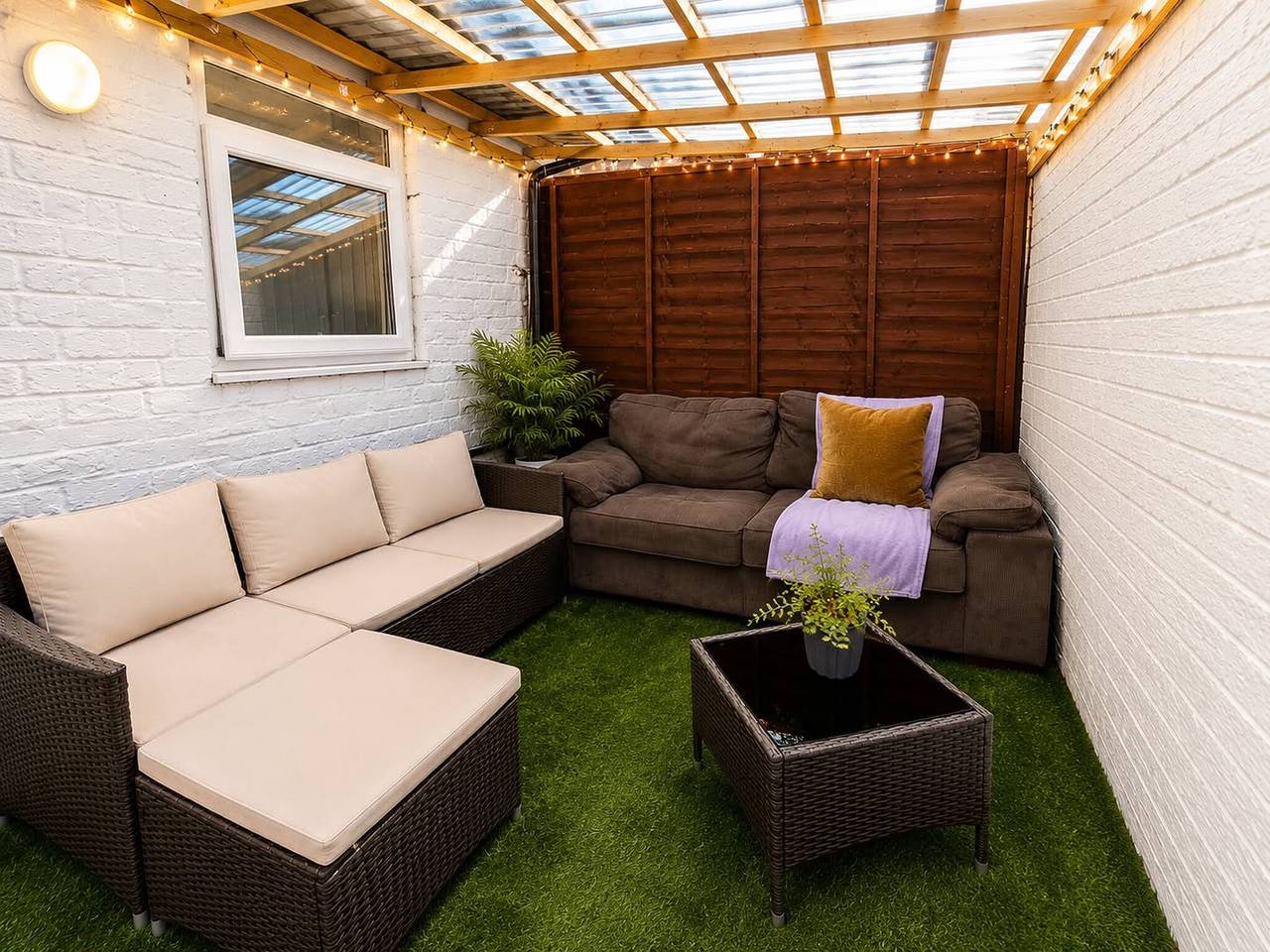 House in Kensington for 16 guests in Liverpool, Merseyside