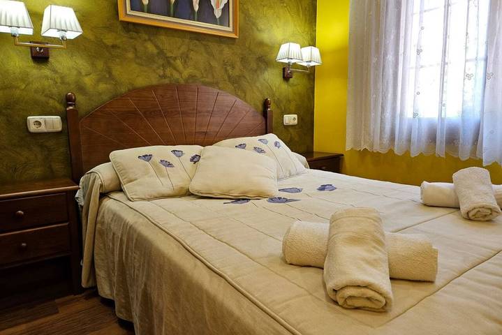 Apartamento entero, Chic apartamento con aire acondicionado, Wi-Fi y bañera in Mieres (Asturias), Cordillera Cantábrica