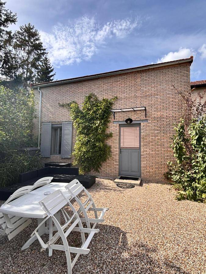 Location de vacances pour 4 personnes, avec Terrasse et Jardin à Andrésy