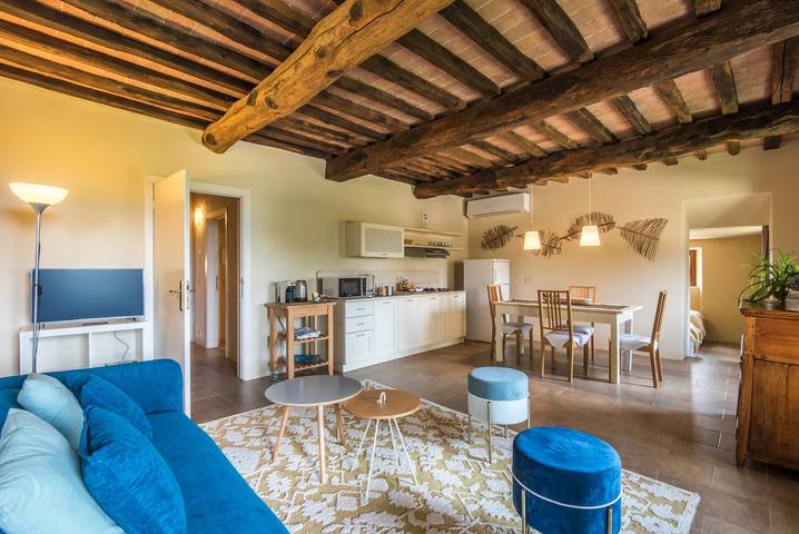 Geheel appartement, Toscaanse ontsnapping – Charmante appartementen met zwembad, jacuzzi, sauna, wijngaarden & bos in Sovicille, Chianti
