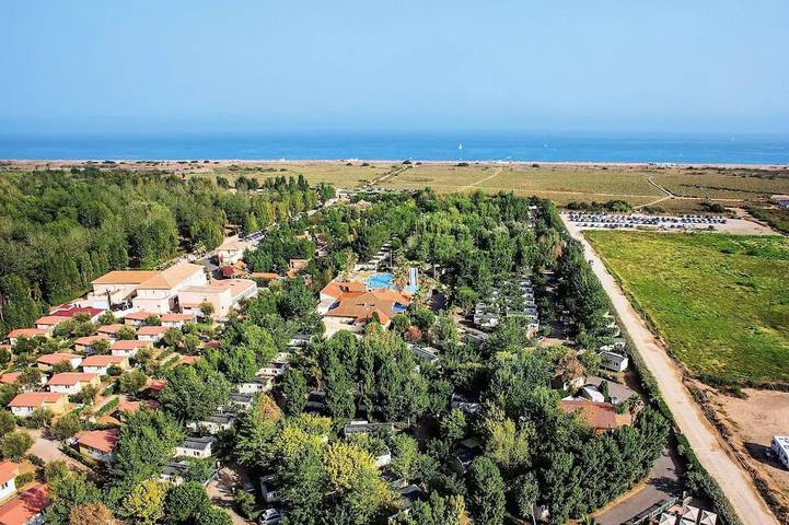 Camping pour 4 personnes dans Plages des Cabanes de Fleury