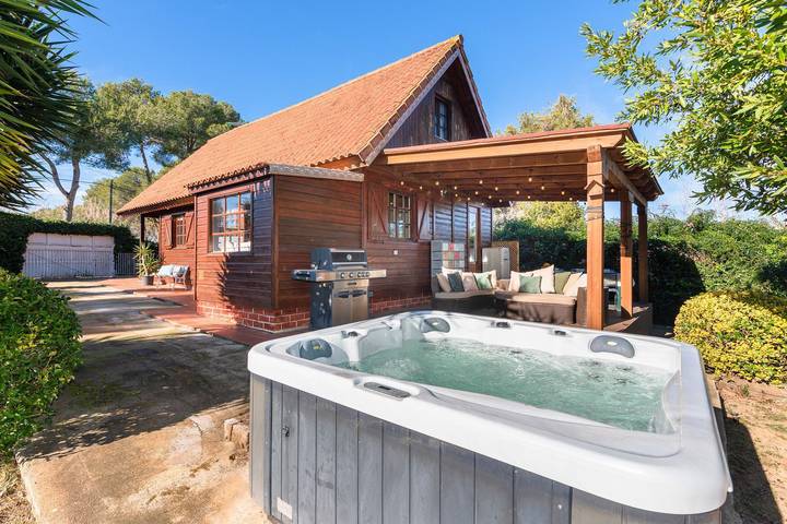 Chalet para 7 personas, con Balcón y Jacuzzi además de Jardín y Piscina en Provincia de Barcelona - 2